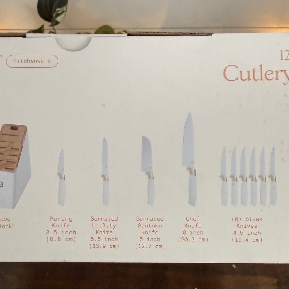 Beautiful Kitchenware White Cutlery Set - Picture 3 of 4